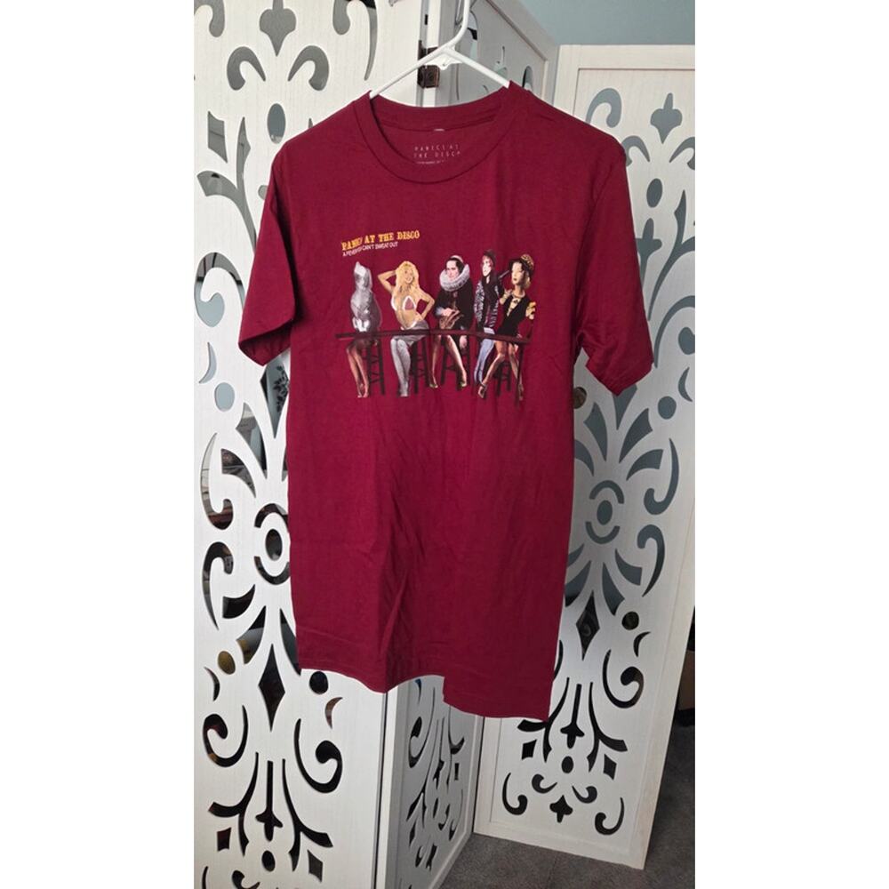 Panic At The Disco Fever You Cant Sweat Out Tee Red Graphic Shirt Large Band